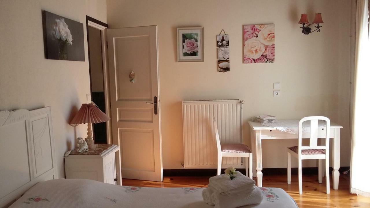 Bed and Breakfast L'Envolée Belvianes-et-Cavirac Exterior foto