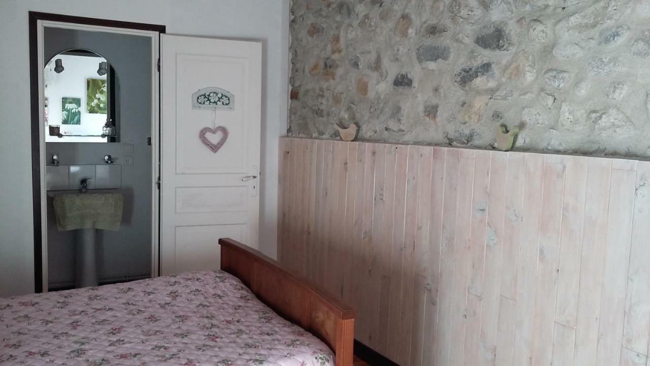 Bed and Breakfast L'Envolée Belvianes-et-Cavirac Exterior foto